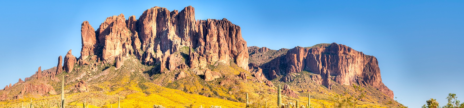 Mountain range in Arizona, a state where personal injury attorney Super Woman Super Lawyer can help
